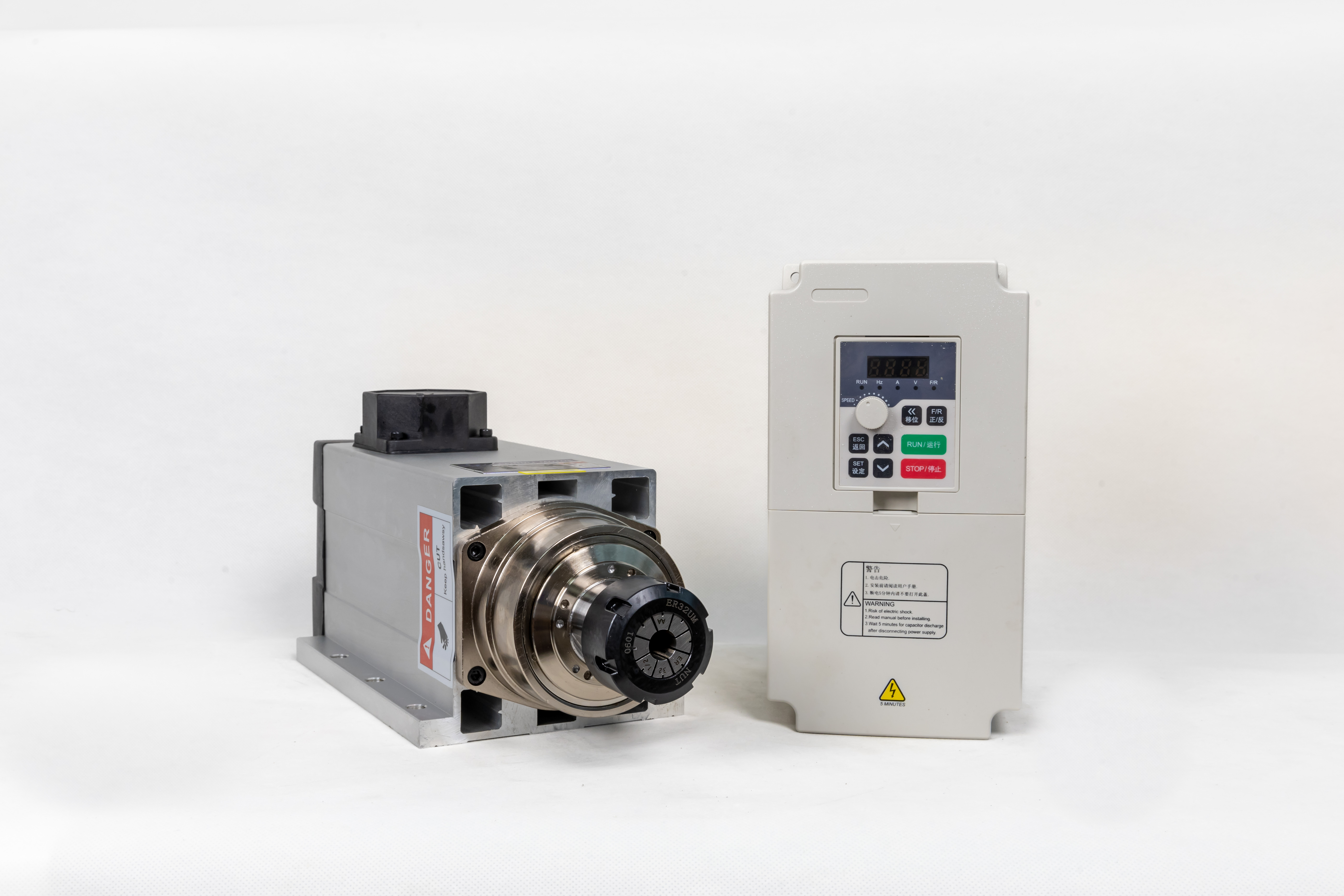 CNC উড ওয়ার্কিং মেশিনের জন্য উচ্চ দক্ষতা 3.5KW এয়ার কুলড স্পিন্ডল মোটর ER25